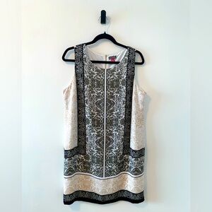 Vince Camuto Elegant Black/Cream Patterned Sleeveless Lined Sheath Dress Size 12